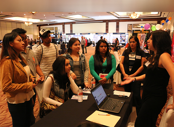 Sector de Contact Center convoca a jóvenes a feria de becas