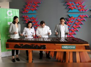 Industria Creativa busca trascender fronteras con el talento de jóvenes de la marimba