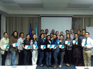 Sector de laboratorios forma a 21 auditores