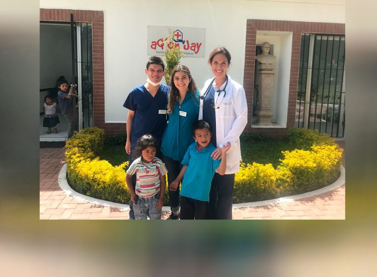 Familias de FUNDARVEJA se benefician de jornada médica internacional