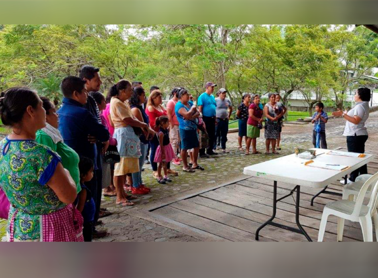 FUNDARVEJA entrega insumos para obtener agua de calidad a familias damnificadas