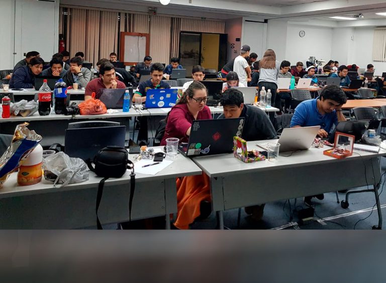 Realizan segunda edición de IEEEXtreme Programming