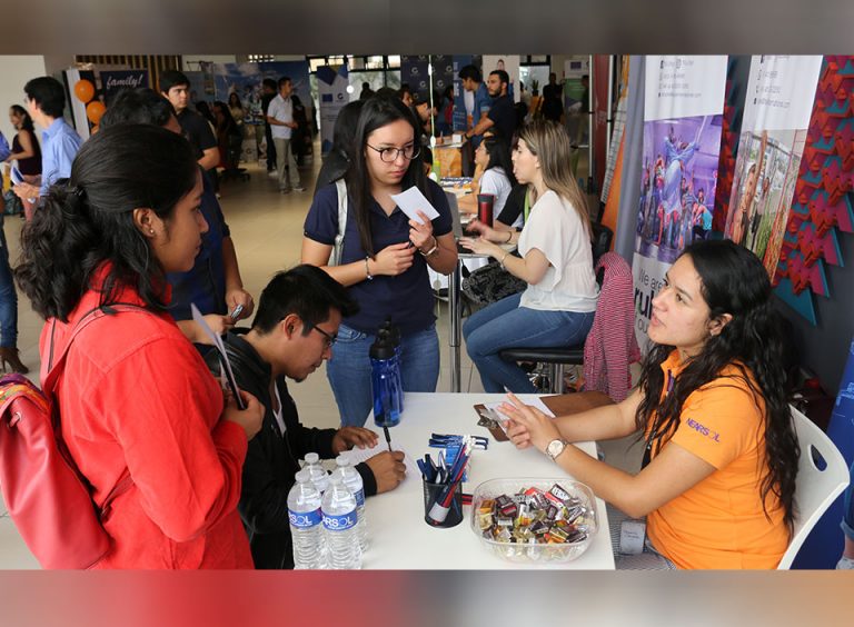 5 requisitos para aplicar a una de las 2,000 plazas en la Feria de Empleo del Sector de Contact Center & BPO