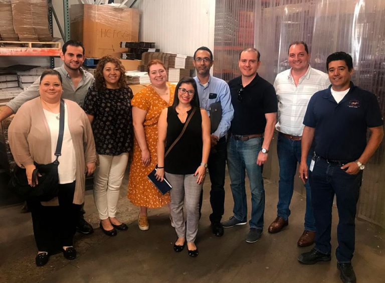 Empresas de manufacturas y agrícola exploran el mercado en Dallas, Texas