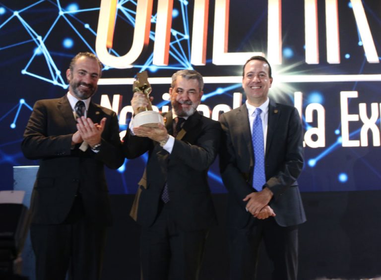 Guatemala honors five exporting firms with the National Exports Award 2019