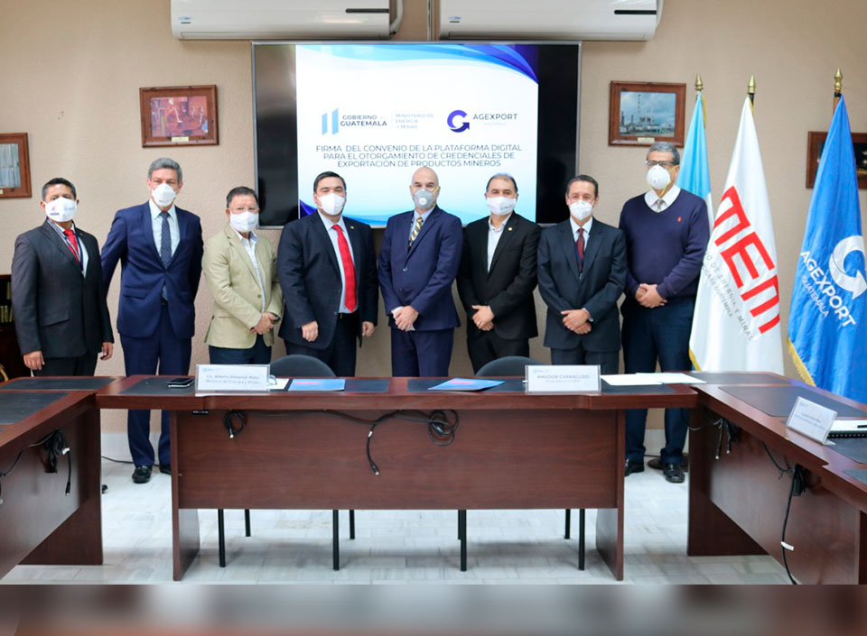 Ministerio de Energía y Minas firma convenio con AGEXPORT
