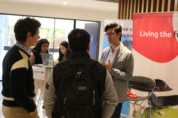 1era feria de empleo contact center