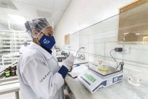 Impulsando la oferta exportable de aceites esenciales de Guatemala al mundo