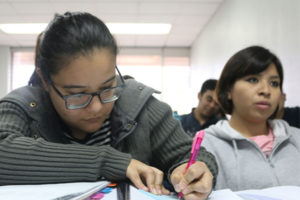 Programa Finishing School se renueva y presenta su nueva fase de aprendizaje para jóvenes con un nivel de inglés del 25%