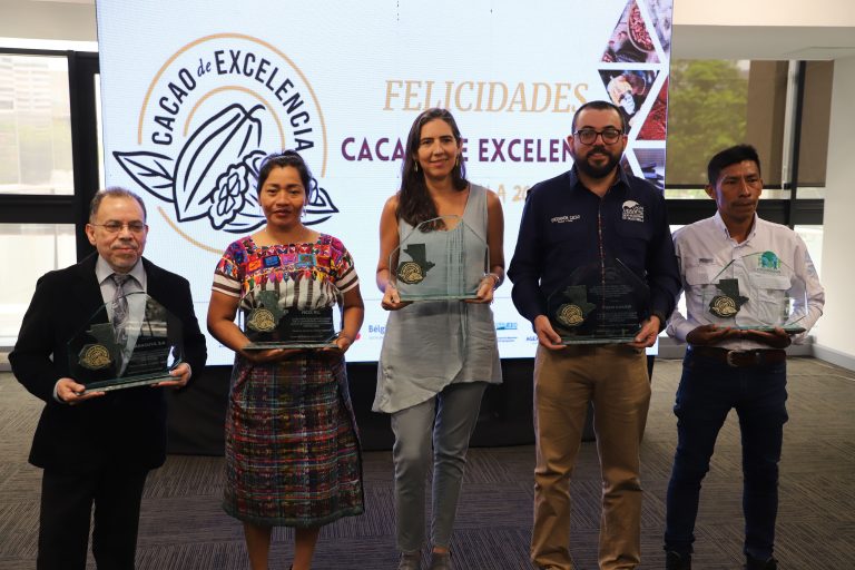 Socios de AGEXPORT participarán en el Cacao of Excellence Awards 2023