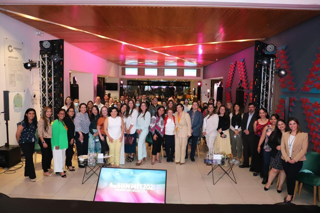 Reunión de mujeres.