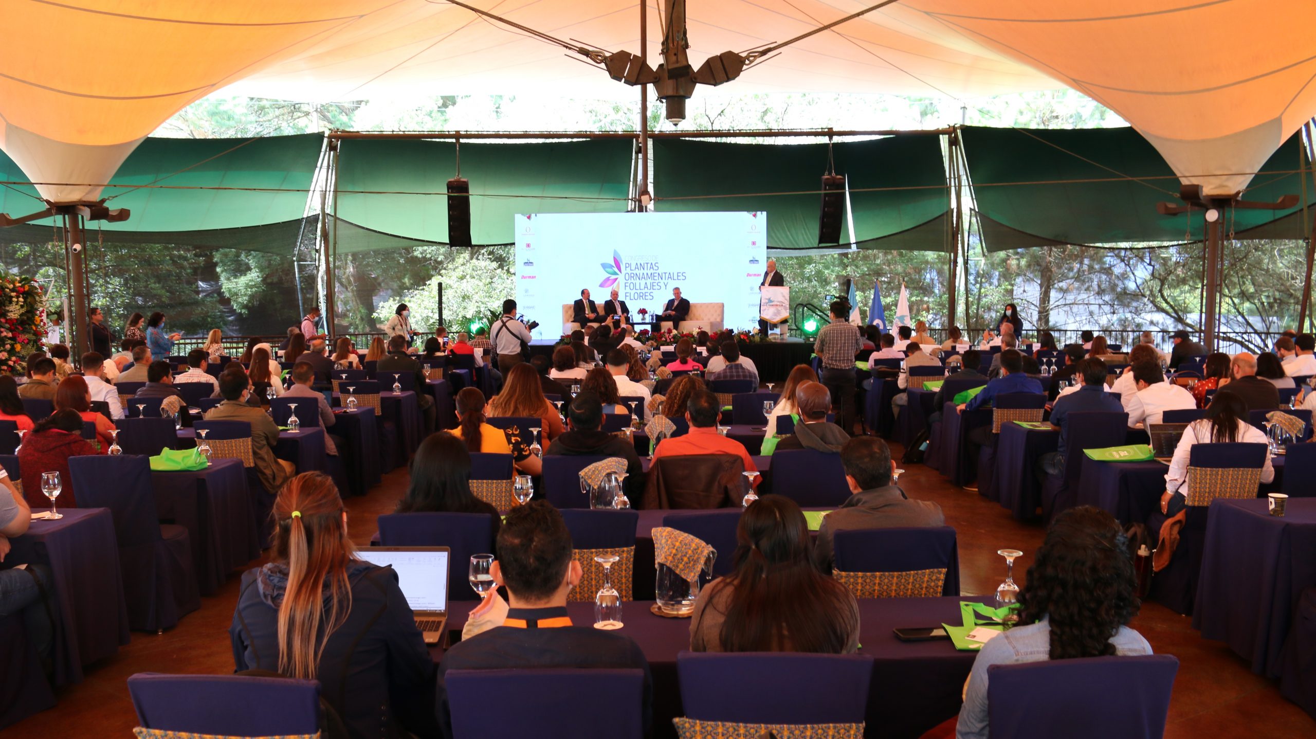 Conferencias.