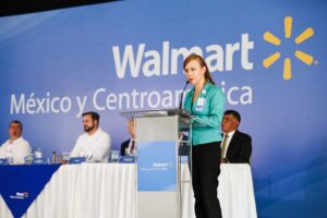Cristina Ronski, Vicepresidente Senior y Directora General de Walmart Centroamérica.