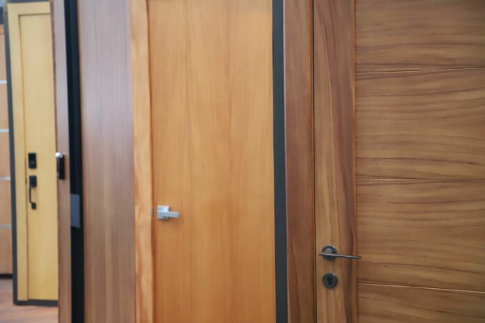 Muebles, Madera y sus Productos.