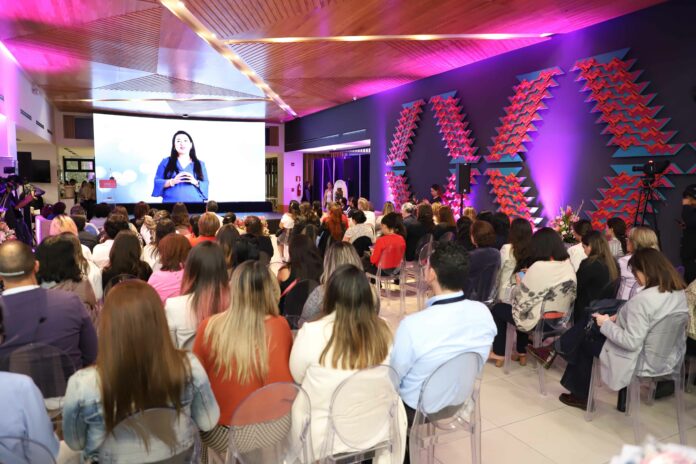 Summit de Mujeres Exportadoras.