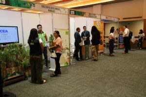Comisión de Plásticos de AGEXPORT realiza Green Ideas. 