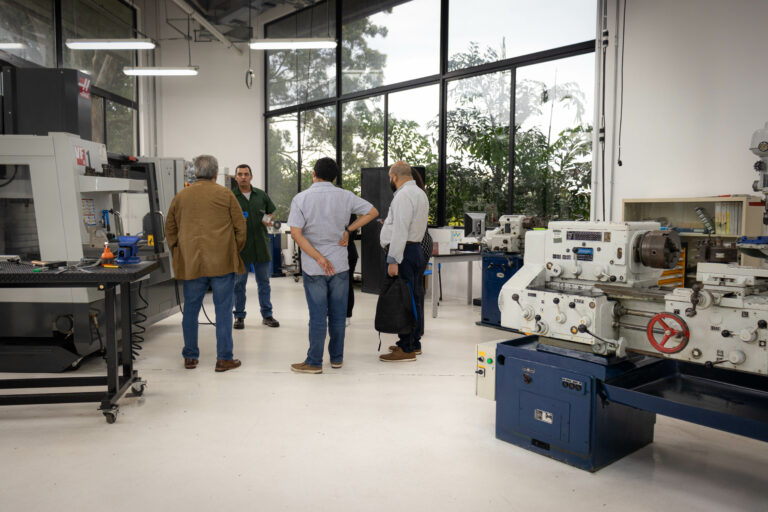 Proyecto ASPIRE: Asociados del sector de Acuicultura y Pesca de AGEXPORT visitan instalaciones de UVG