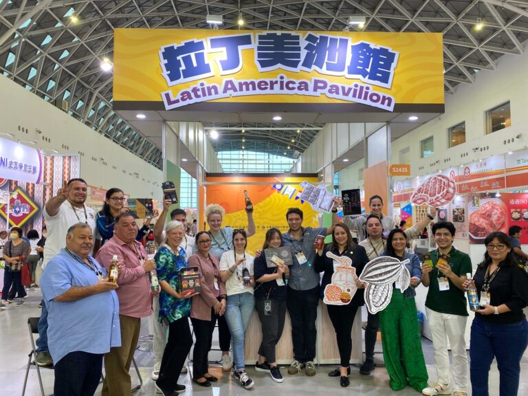 Cacao y miel guatemaltecos captan la atención de compradores internacionales en el Kaohsiung Food Show