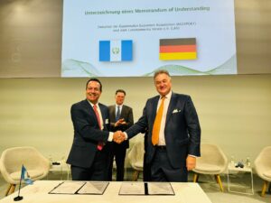 Guatemala fortalece su integración en cadenas de valor globales y promueve la innovación agroindustrial en Europa.