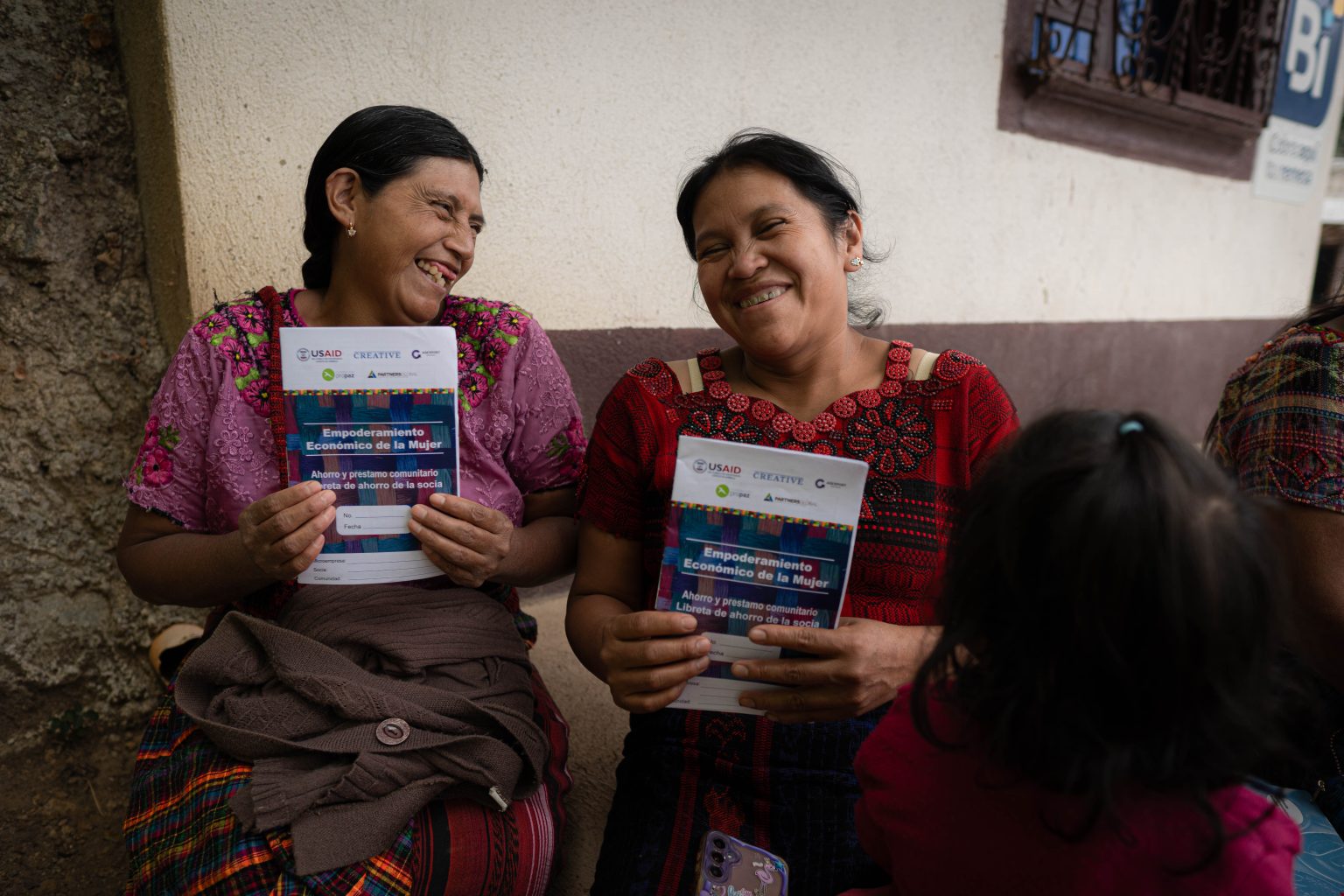 Impulsando el empoderamiento económico de las mujeres en 2024