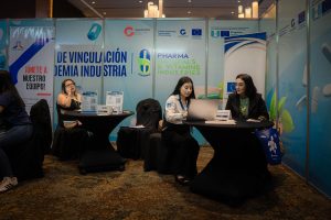 Capacitando al talento humano del sector farmacéutico: Un paso al trabajo decente.