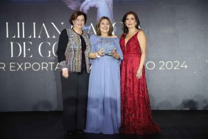 Mujer Exportadora 2024: Conoce a la líder detrás de Flushing Cosmetics.
