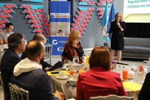 Empresas de alimentos y bebidas apuestan por la sostenibilidad con nueva estrategia.