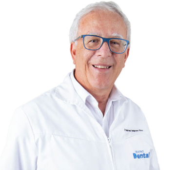 Dr. Rafael Mejicano Díaz, fundador de Centro Dental Multimédica.