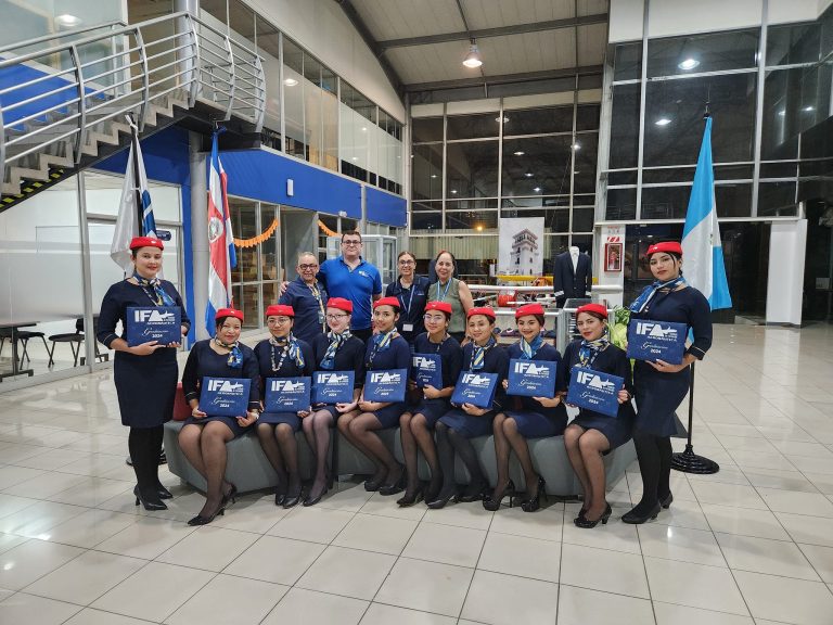 Escuela de Aviación forma a profesionales que impulsan el turismo y competitividad de Guatemala