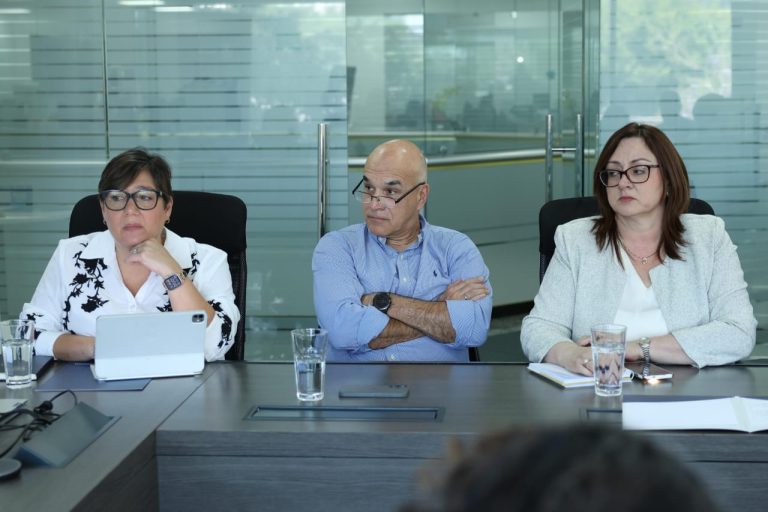 Impulsan transformación digital para facilitar trámites y fortalecer la competitividad del sector exportador