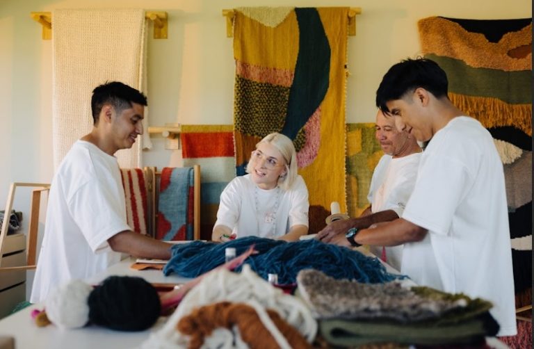 Hecho a mano:  el sector que transforma talento rural en oportunidades globales