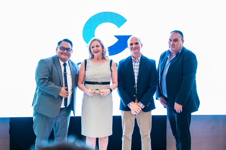 AGEXPORT recibe reconocimiento especial por su liderazgo en sostenibilidad y transformación regional