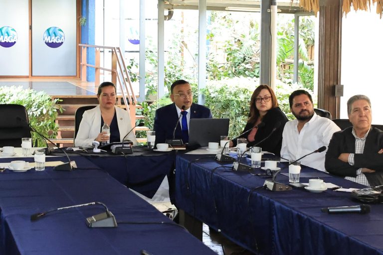 El agro exportador impulsa nuevas prácticas para enfrentar la sequía y recuperar los suelos