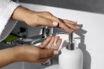 ¿Cuántos cosméticos y productos de higiene usas al día? Cuenta los envases antes de salir de casa